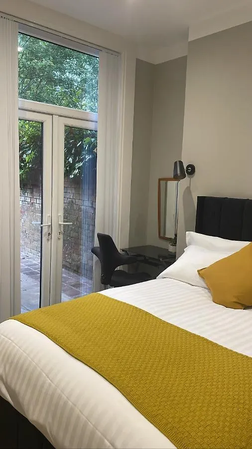 Citygo Apartments Queens 벨파스트 영국