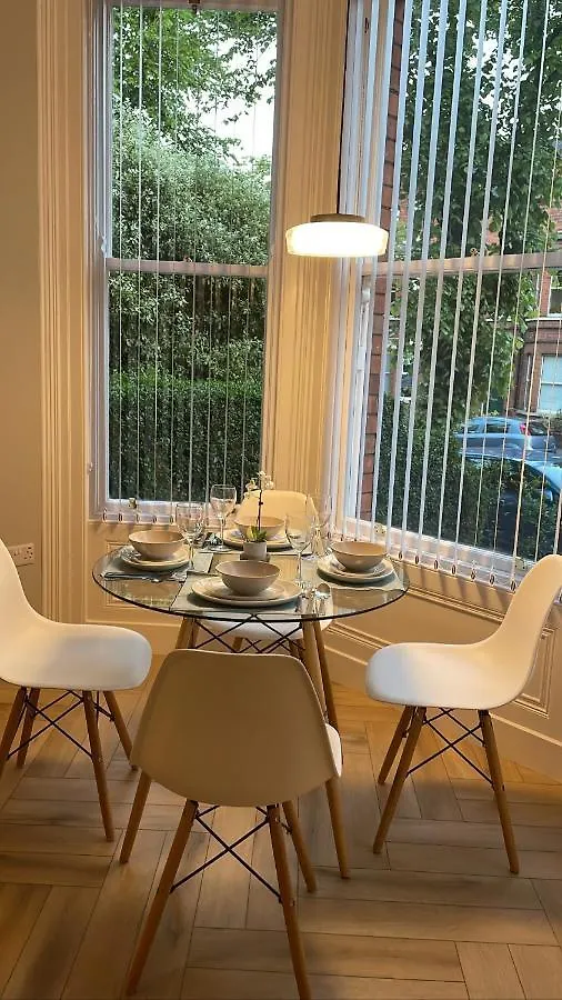 Citygo Apartments Queens 벨파스트 0*,
